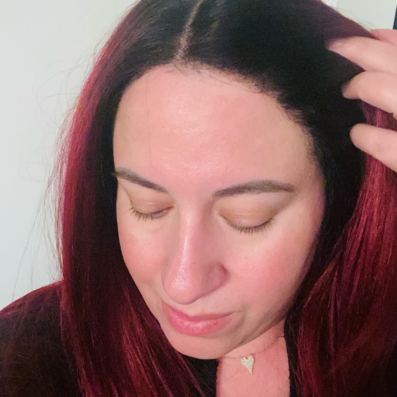 Brand new bright red-plum synthetic wig by SIS wigs - Picture 7 of 7